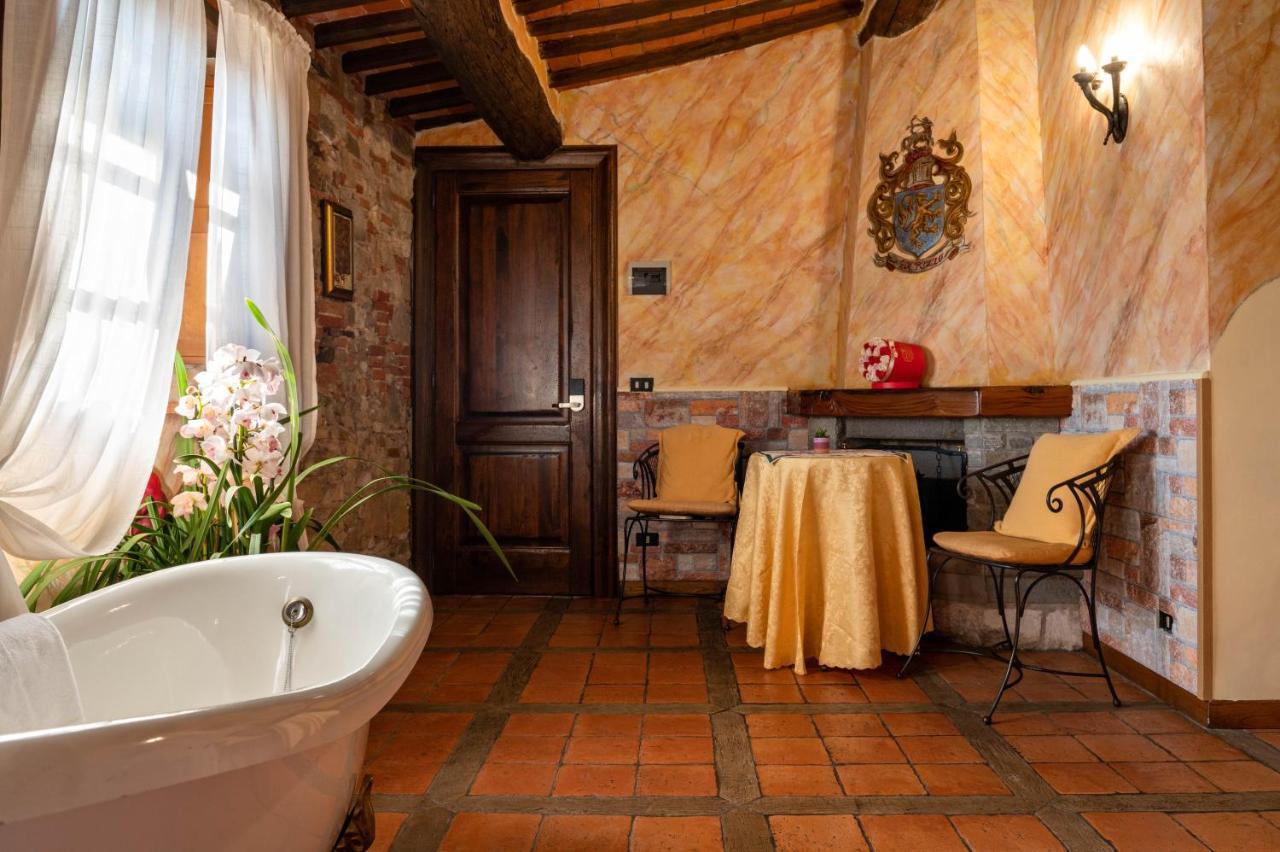 Luxury Corte Di Re Artu Lukka Zewnętrze zdjęcie