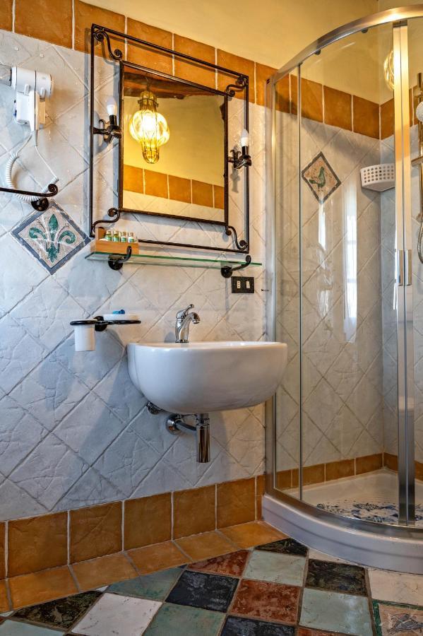 Luxury Corte Di Re Artu Lukka Zewnętrze zdjęcie