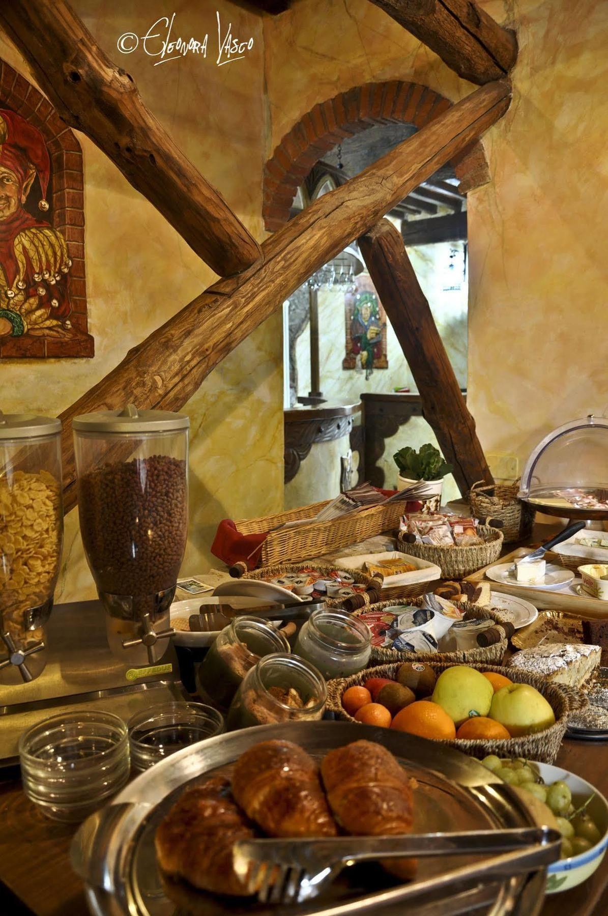 Luxury Corte Di Re Artu Lukka Zewnętrze zdjęcie
